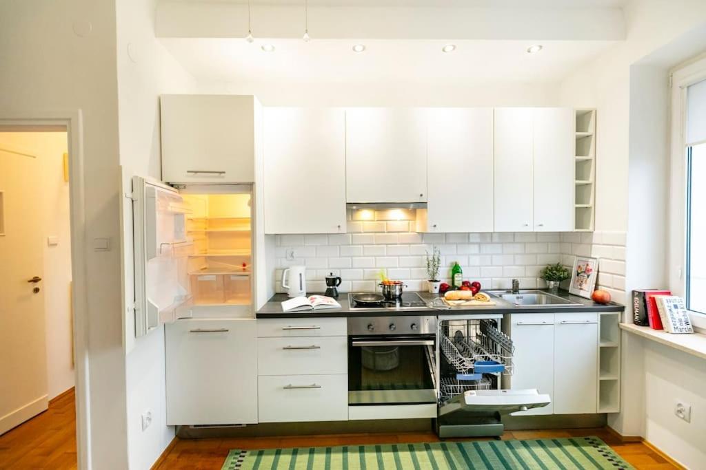Апартаменты Sielecka 52 - 4Os Apartament Варшава Экстерьер фото