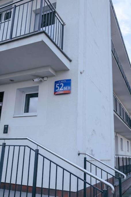 Апартаменты Sielecka 52 - 4Os Apartament Варшава Экстерьер фото